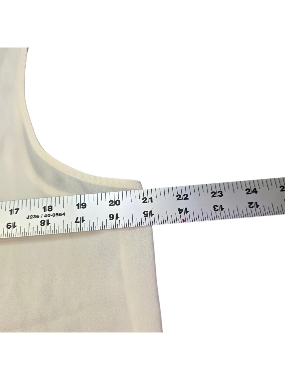 41 Hawthorn White Pleated Front Sleeveless Blouse Split V-Neck Tank Top Large